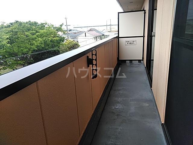 17/28 バルコニー