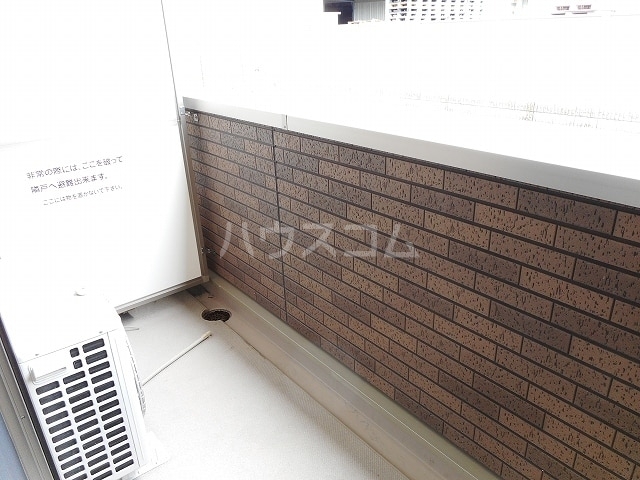 23/30 バルコニー