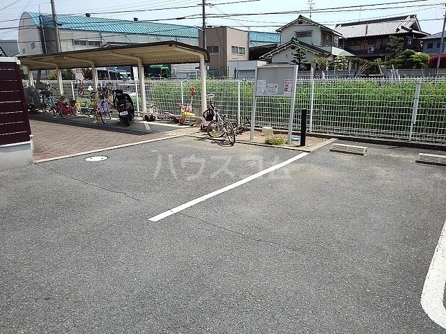 15/27 駐車場