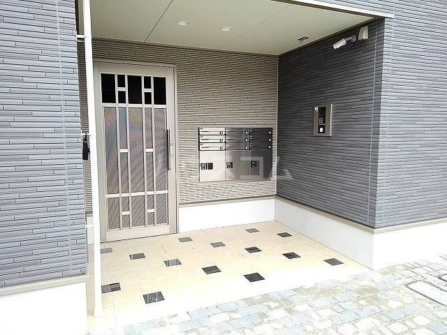 15/30 エントランス