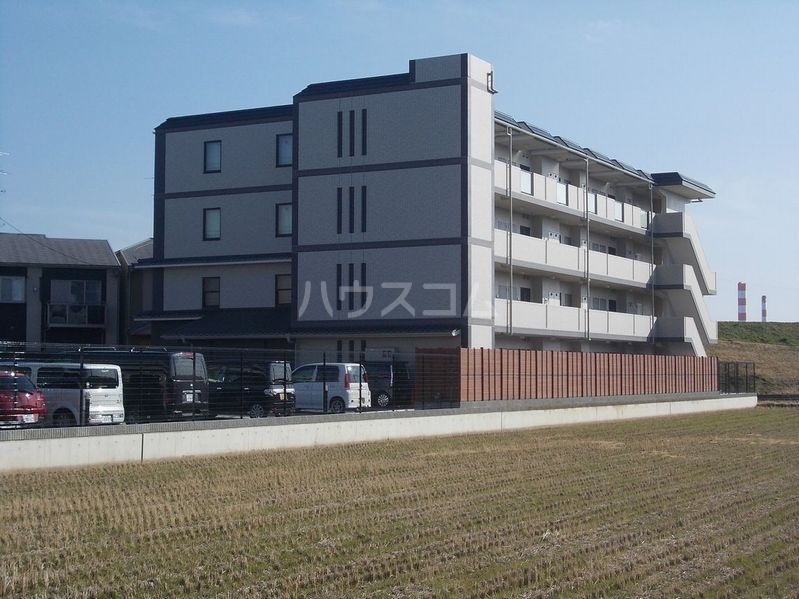 1/23 外観