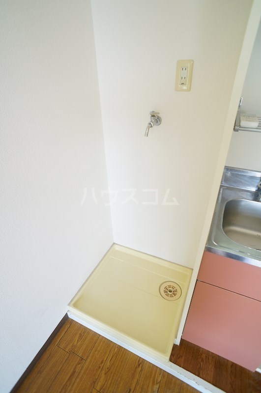 18/27 エントランス