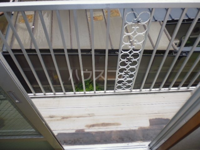 17/27 バルコニー