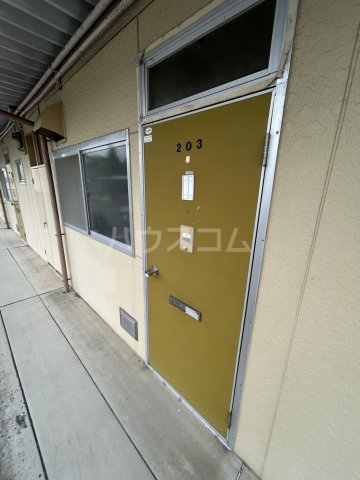 18/26 エントランス