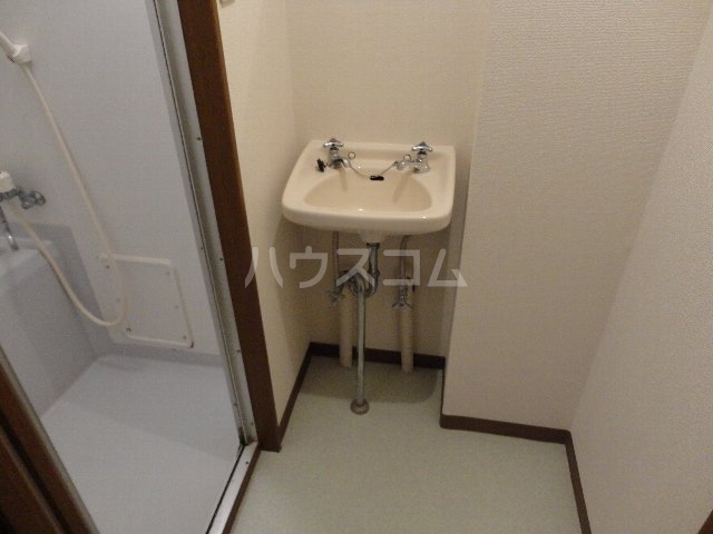 17/28 洗面