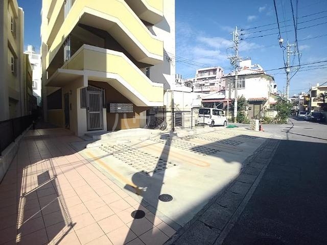 2/7 エントランス