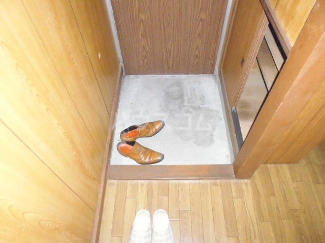 13/30 玄関