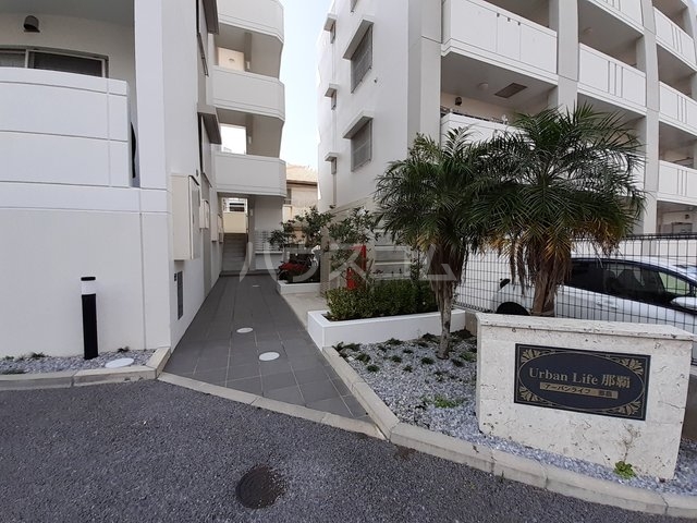 15/22 エントランス