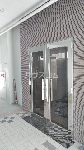 2/3 エントランス