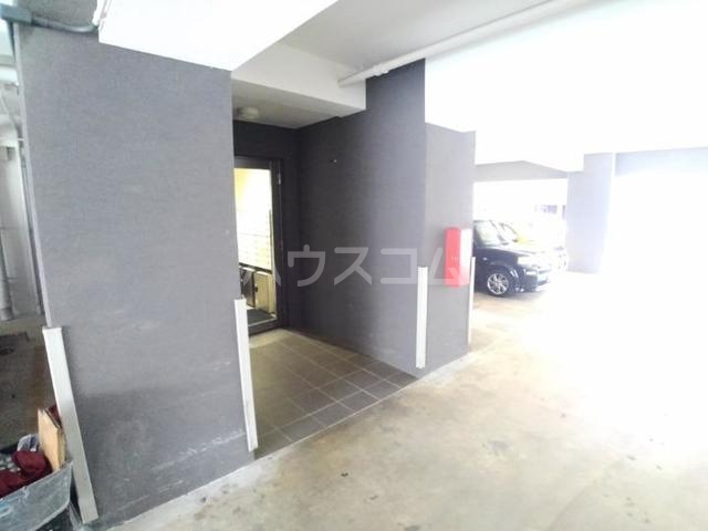 14/23 エントランス