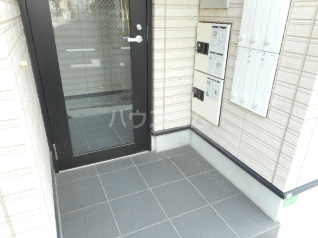 19/24 エントランス