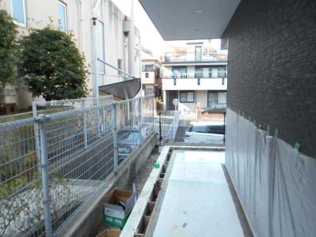 20/29 エントランス