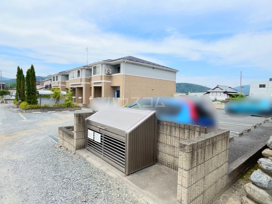 17/22 駐車場