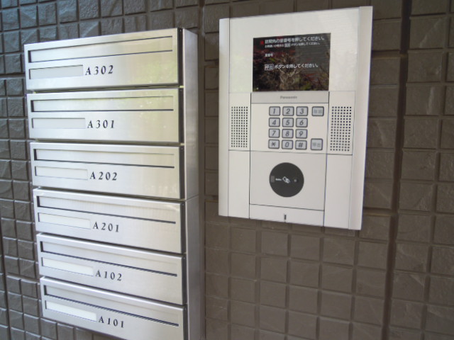 17/28 エントランス