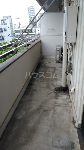 13/16 バルコニー