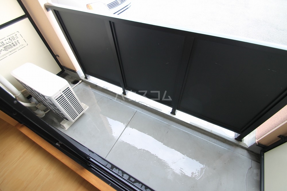 13/26 バルコニー