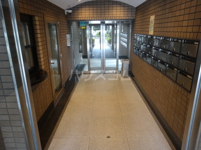 22/30 エントランス