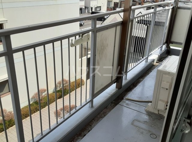 19/30 バルコニー