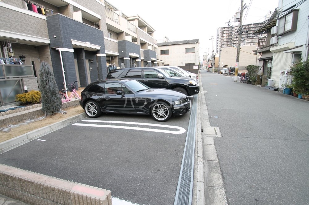 20/26 駐車場