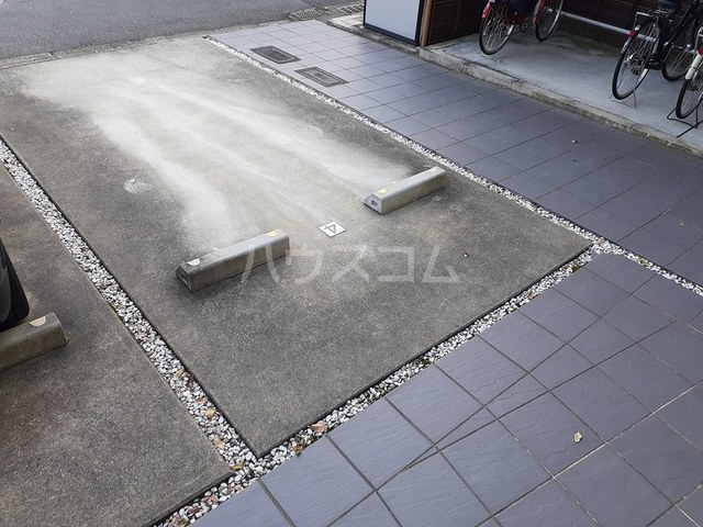 14/23 駐車場