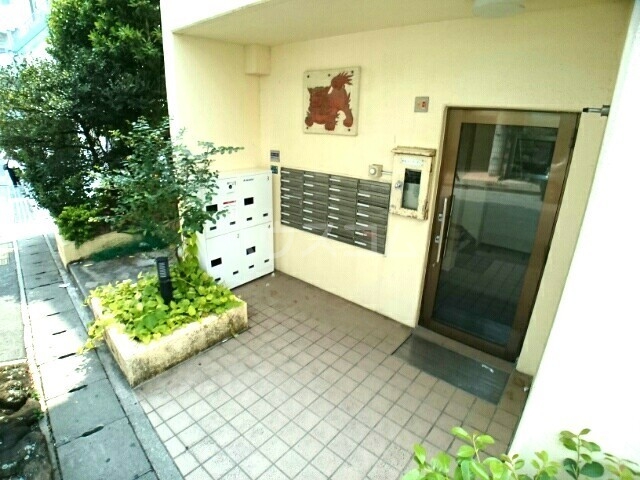 14/21 エントランス