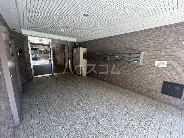 3/8 エントランス