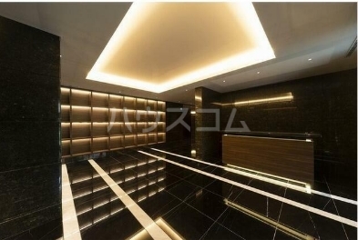 22/24 エントランス