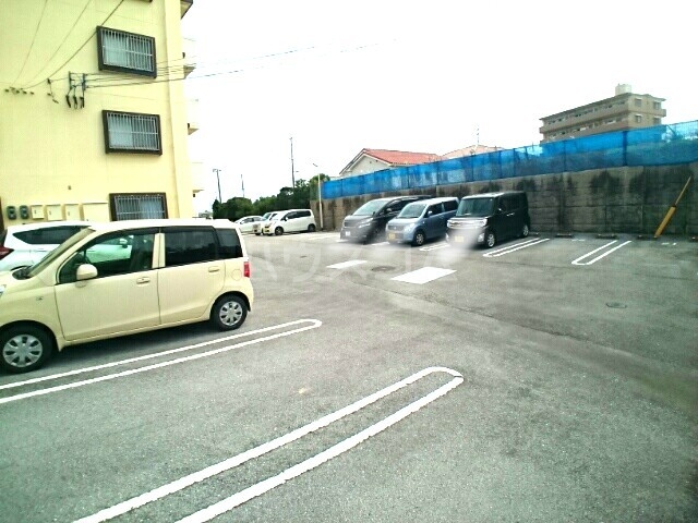 15/20 駐車場