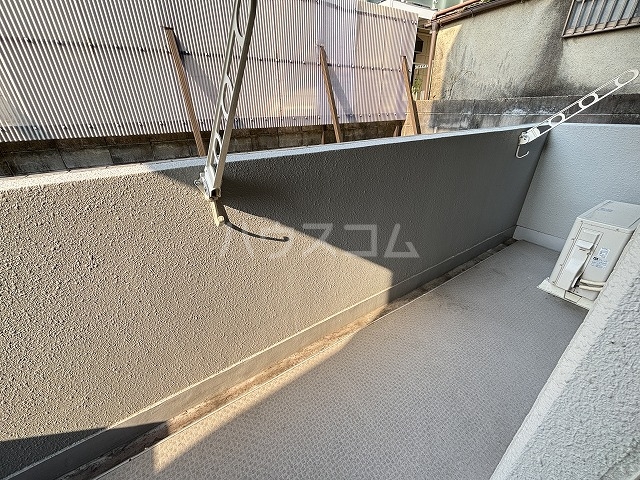 20/30 バルコニー