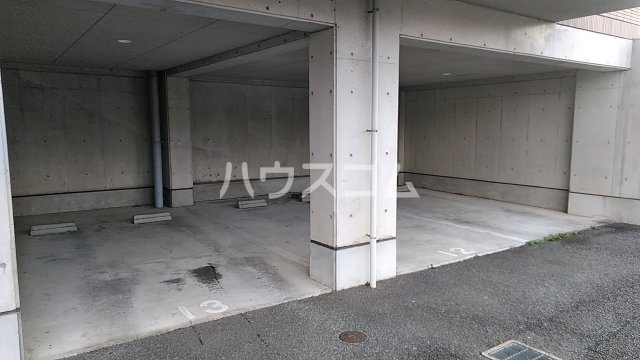 19/27 駐車場