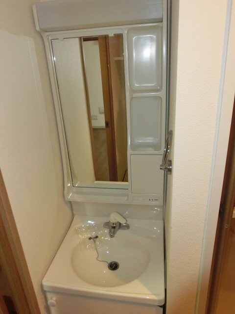 13/30 洗面