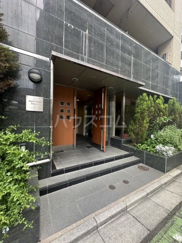 29/30 エントランス