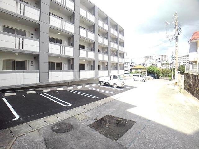 15/21 駐車場