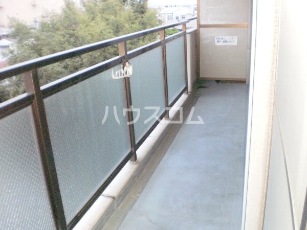 14/28 バルコニー