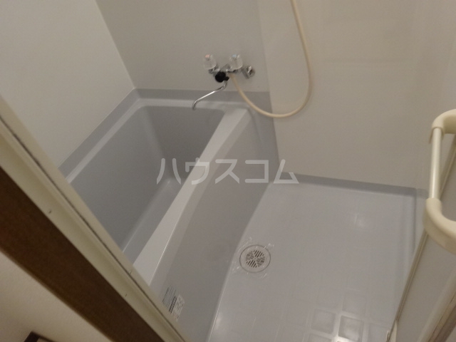 16/30 浴室
