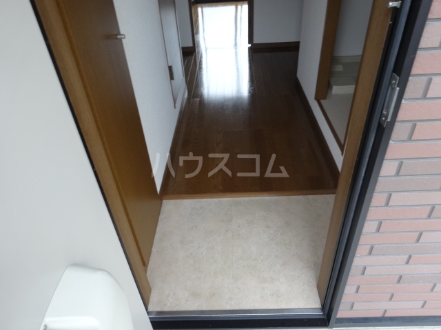 13/30 玄関