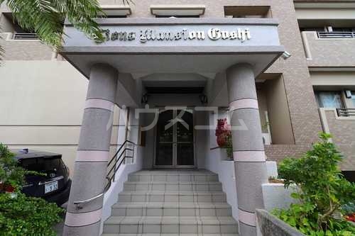 14/17 エントランス