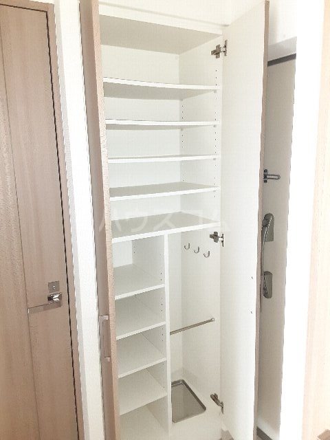 収納