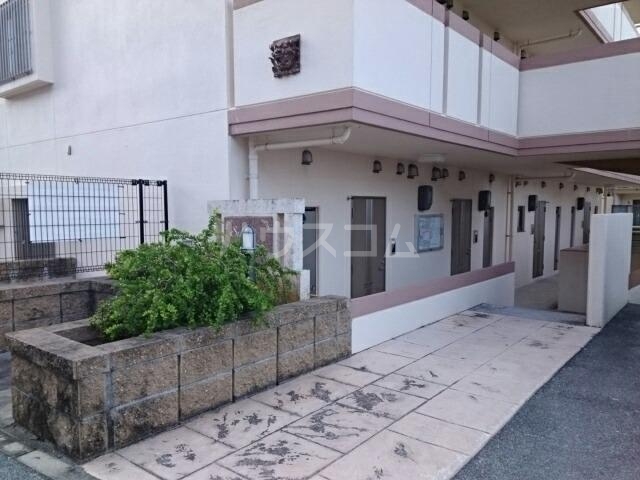 14/21 エントランス