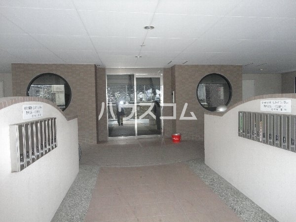 14/23 エントランス