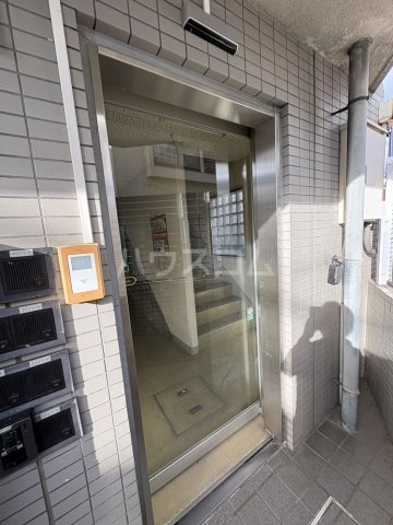 2/8 エントランス