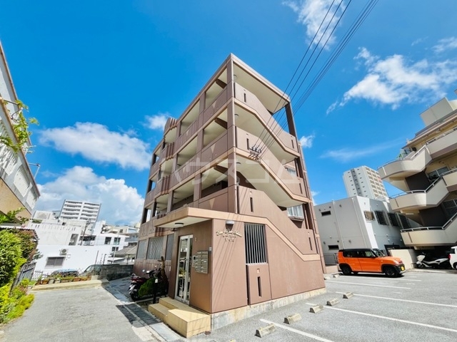 2/2 エントランス