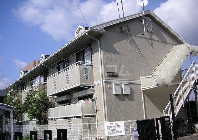 23/30 エントランス