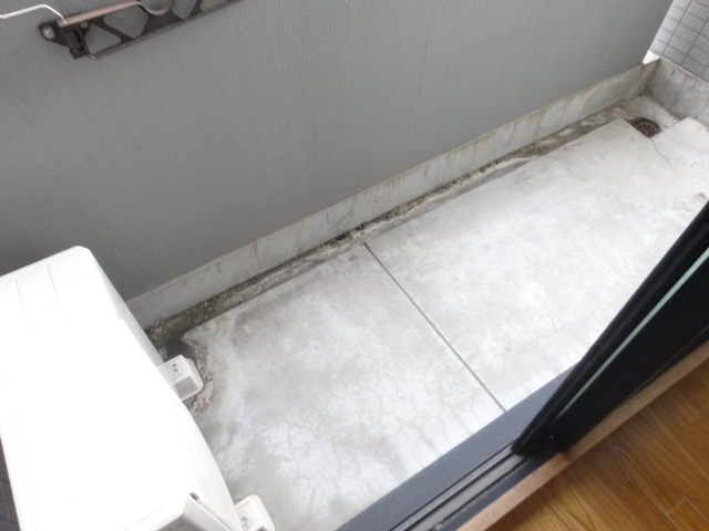 20/30 バルコニー