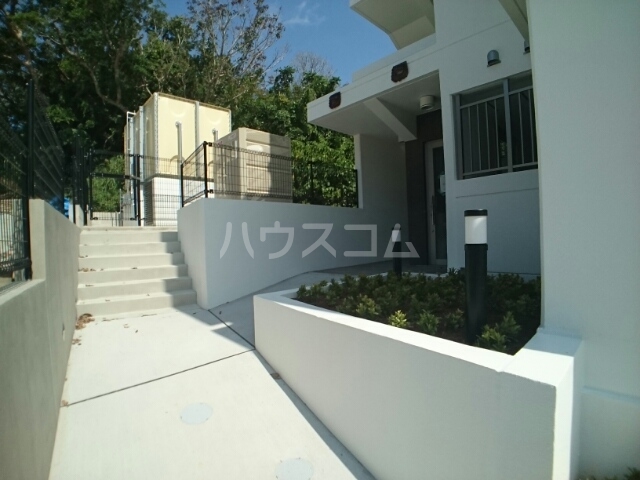 15/21 エントランス
