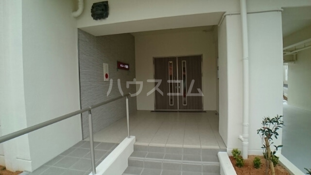 15/28 エントランス