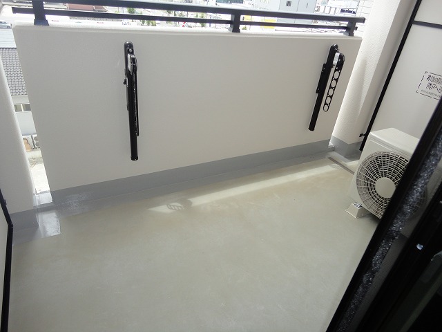 17/28 バルコニー