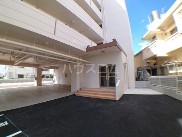 14/24 エントランス