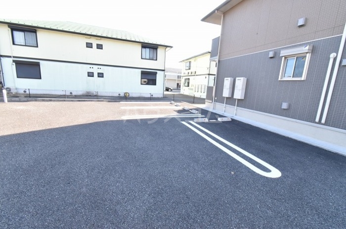 17/18 駐車場