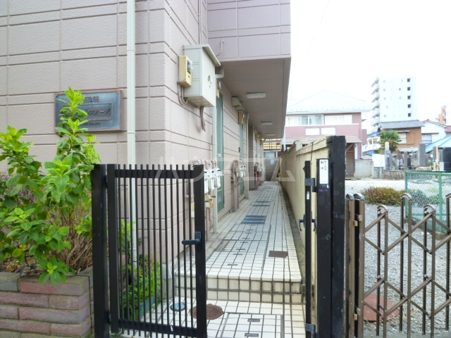 14/14 エントランス